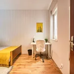 Rent a room in lisbon