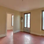 Appartement de 60 m² avec 2 chambre(s) en location à Lorcy