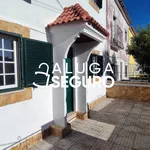 Rent 4 bedroom apartment of 110 m² in Lisboa