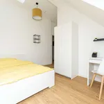 Rent a room of 194 m² in berlin