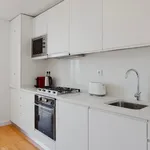 Rent 3 bedroom apartment of 1076 m² in Lisbon