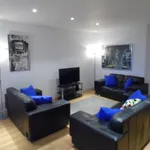 Rent 2 bedroom flat in Glasgow  West