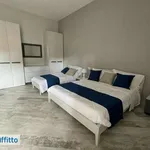 Rent 2 bedroom apartment of 70 m² in Naples