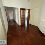 Affitto 6 camera appartamento di 180 m² in Naples