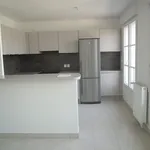 Rent 4 bedroom apartment of 81 m² in La