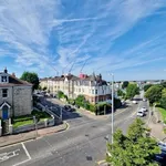 Flat to rent in Goldstone Crescent, Hove BN3