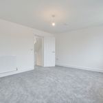 Rent 3 bedroom flat in East Midlands