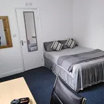 Rent 4 bedroom house in East Midlands