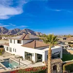 Rent 5 bedroom house of 372 m² in la quinta