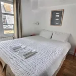 Appartement de 45 m² avec 3 chambre(s) en location à Paris