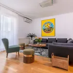 Miete 3 Schlafzimmer wohnung von 1615 m² in vienna