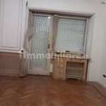 Rent 5 bedroom apartment of 190 m² in Rome