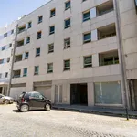 Rent 1 bedroom apartment in Porto