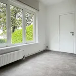 Huur 4 slaapkamer huis van 600 m² in Uccle