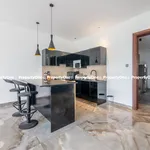 Rent 4 bedroom house of 371 m² in Colombo