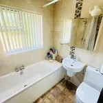 Rent 3 bedroom flat in West Midlands