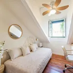 Rent a room of 180 m² in Lisbon