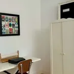 Rent a room in lisbon