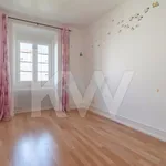 Rent 4 bedroom apartment of 211 m² in Lisbon