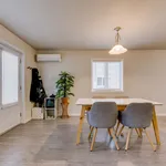 Rent 5 bedroom apartment of 122 m² in Sherbrooke