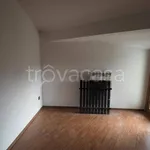 Affitto 4 camera appartamento di 97 m² in Triest