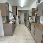 Rent 5 bedroom house in East Midlands