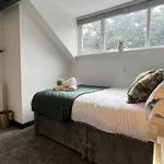 Rent 2 bedroom flat in Leeds