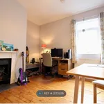 Rent 2 bedroom flat in Wales