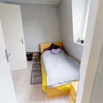 Appartement de 12 m² avec 4 chambre(s) en location à Lille