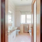 Rent 4 bedroom apartment of 122 m² in Torino