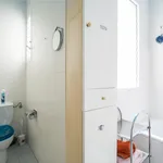 Rent 4 bedroom apartment in Barcelona