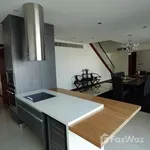 Rent 3 bedroom apartment of 375 m² in Bangkok