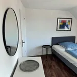 Miete 3 Schlafzimmer wohnung von 90 m² in Düsseldorf