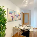 Rent a room of 90 m² in madrid