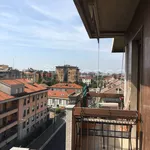 Rent 3 bedroom apartment of 105 m² in Milano