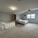 Rent 2 bedroom house in Queens