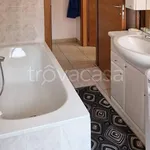 Rent 2 bedroom apartment of 55 m² in Lavena Ponte Tresa