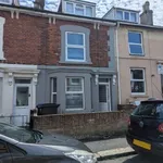 Rent 3 bedroom flat in South East England