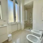 Rent 5 bedroom apartment of 185 m² in Roma