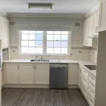 Rent 4 bedroom house in Mount Warrigal