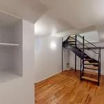 Rent 2 bedroom apartment in Manhattan