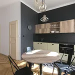 Pronajměte si 1 ložnic/e byt o rozloze 45 m² v Prague