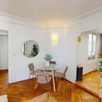 Rent a room of 73 m² in Paris