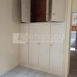 Rent 2 bedroom house of 89 m² in Piraeus