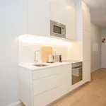 Rent 2 bedroom apartment of 50 m² in Porto