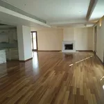 Rent 4 bedroom house of 320 m² in Πεντέλη