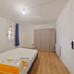 Appartement de 23 m² avec 1 chambre(s) en location à LENCLOITRE