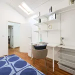 Rent a room in lisbon