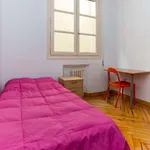 Rent a room of 150 m² in madrid