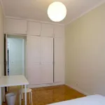 Rent a room in lisbon